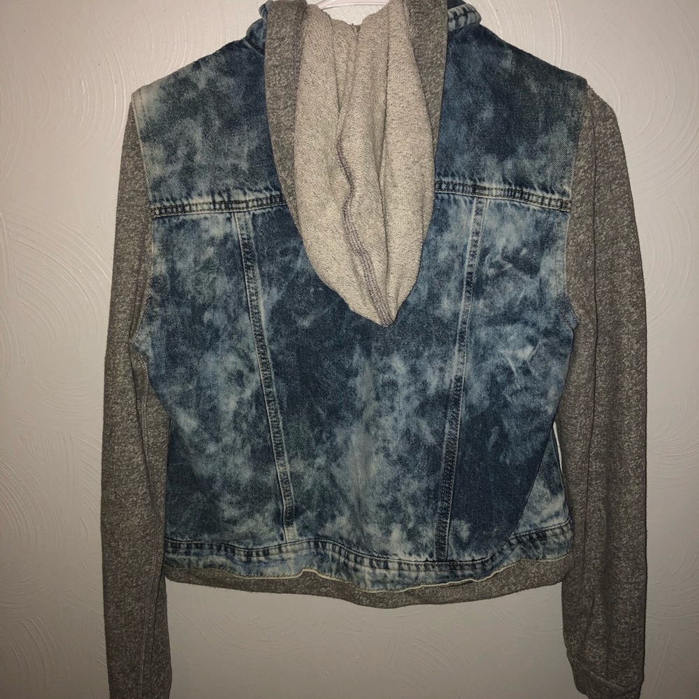 jacket - Picture 2 of 2